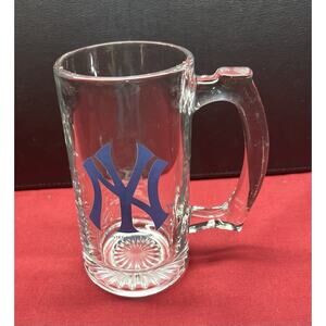 New York‎ Yankees - Drinking Glass Mug.
